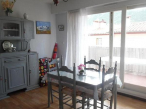 Confortable F2 avec terrasse et parking, proche des cures et du centre-ville d'Amélie-les-Bains - FR-1-703-111